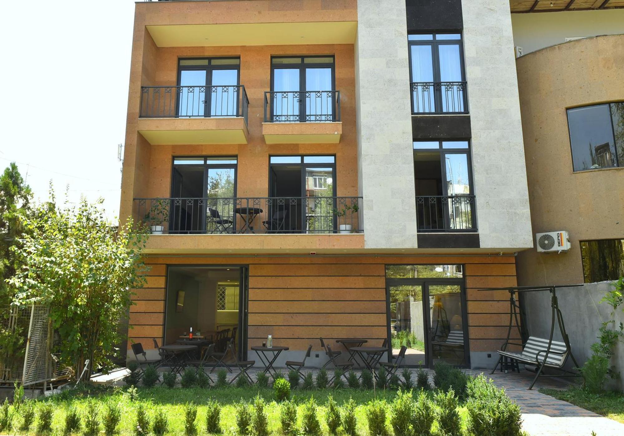 Hotel Avenue 30 يريفان المظهر الخارجي الصورة